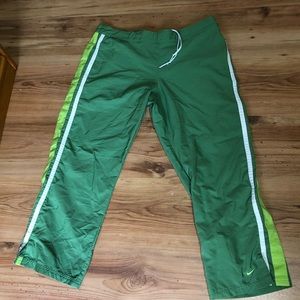 Nike women’s ankle pants windbreaker B8